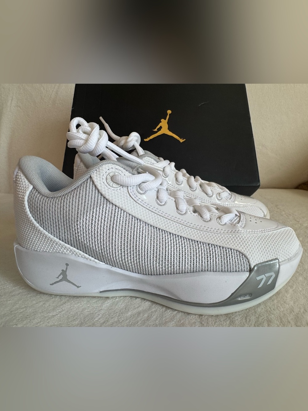 NEW Nike Air Jordan Luka.77 White/Grey Fog
Youth Size 5 Basketball Shoes